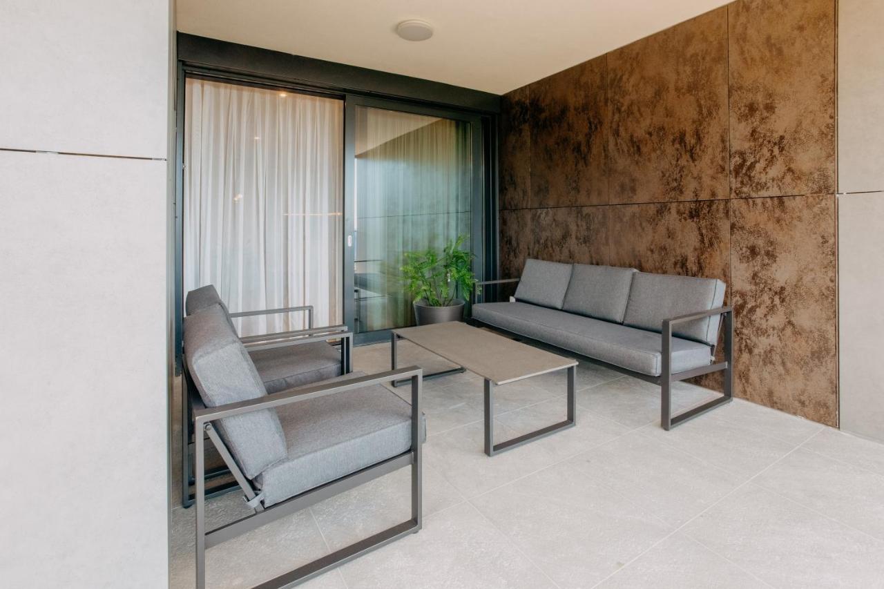 Carmen Apartment