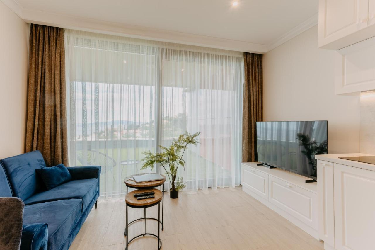 Apartment Carmen *